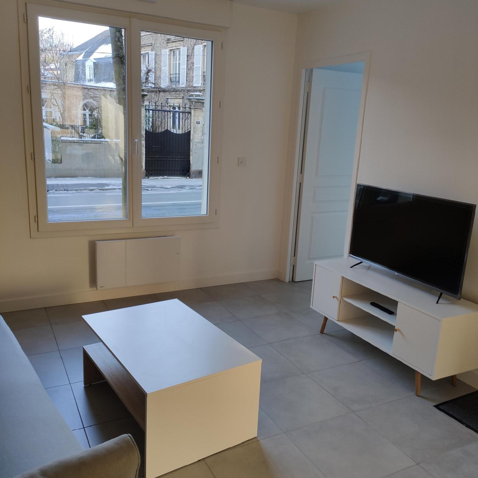 Appartement Cosy Avec Place De Parking Privee Le Mans Eksteriør bilde