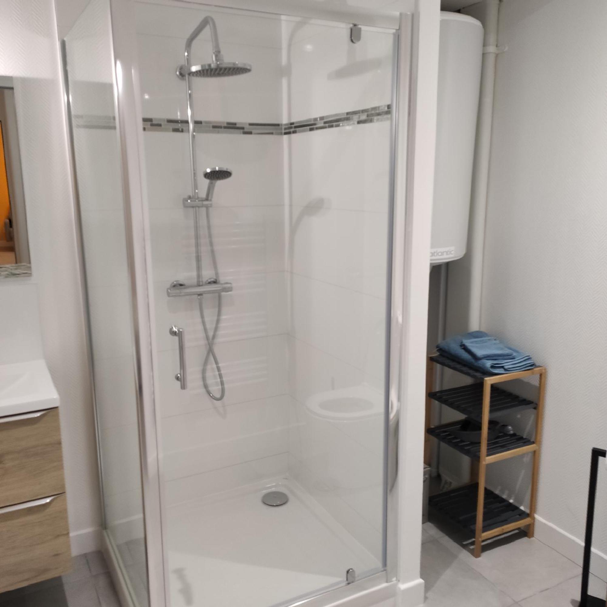 Appartement Cosy Avec Place De Parking Privee Le Mans Eksteriør bilde